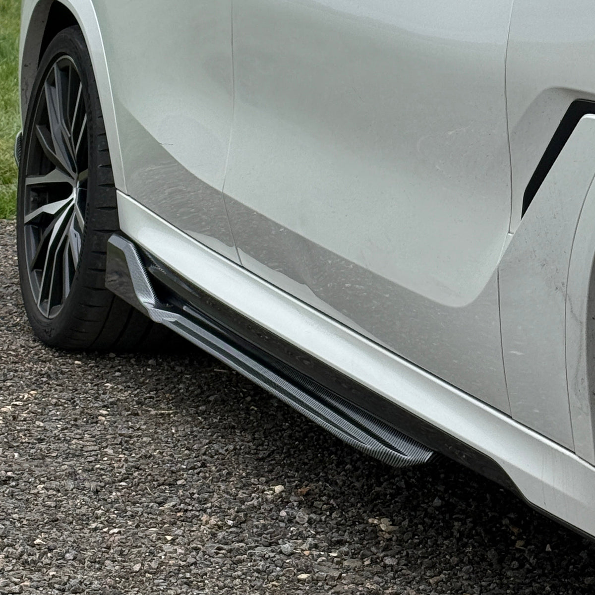 X6 - G06: Carbon Fibre Look Performance Style Body Kit 20-23