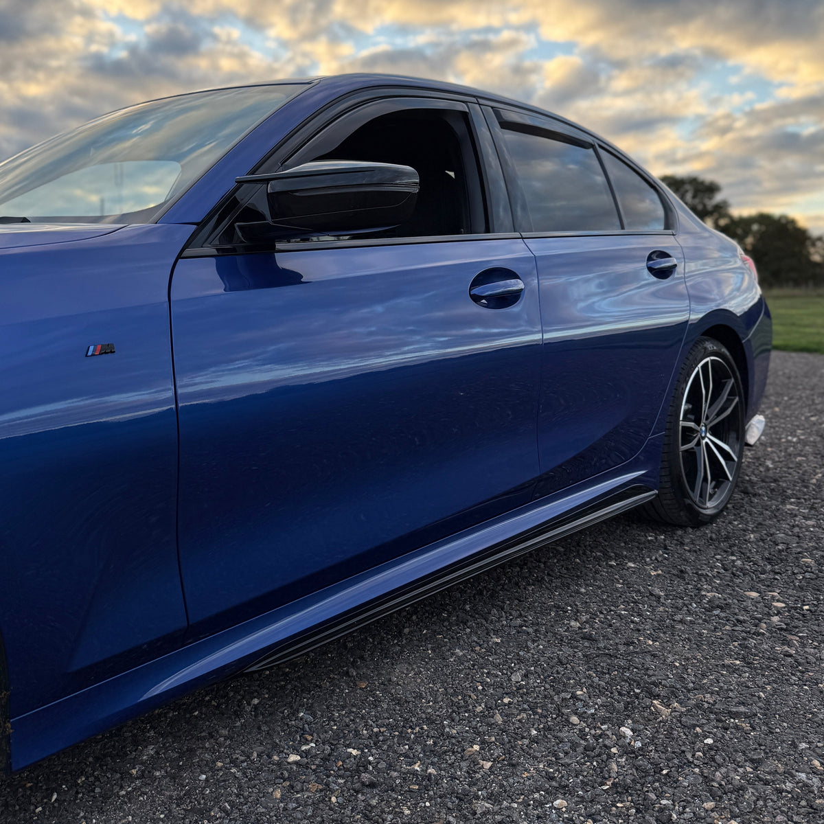 3 Series - G20/G21: Gloss Black MP Style Side Skirt 19-25