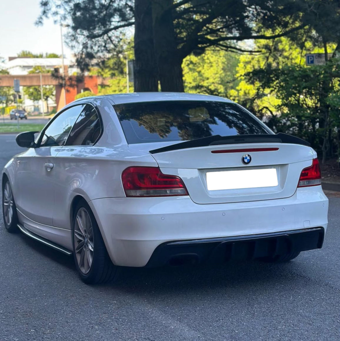 1 Series - E82 Coupe: Gloss Black V Style Spoiler 07-13