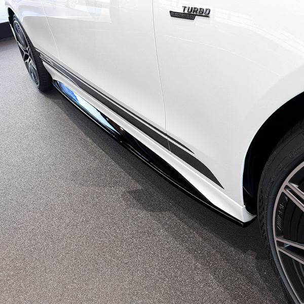 C-Class - W206: Gloss Black Side Skirts 22+
