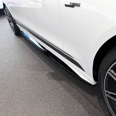 C-Class - W206: Gloss Black Side Skirts 22+