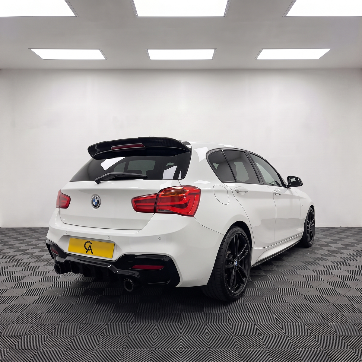 1 Series - F20/F21 Facelift LCI: Carbon Fibre 3D Style Spoiler 15-19