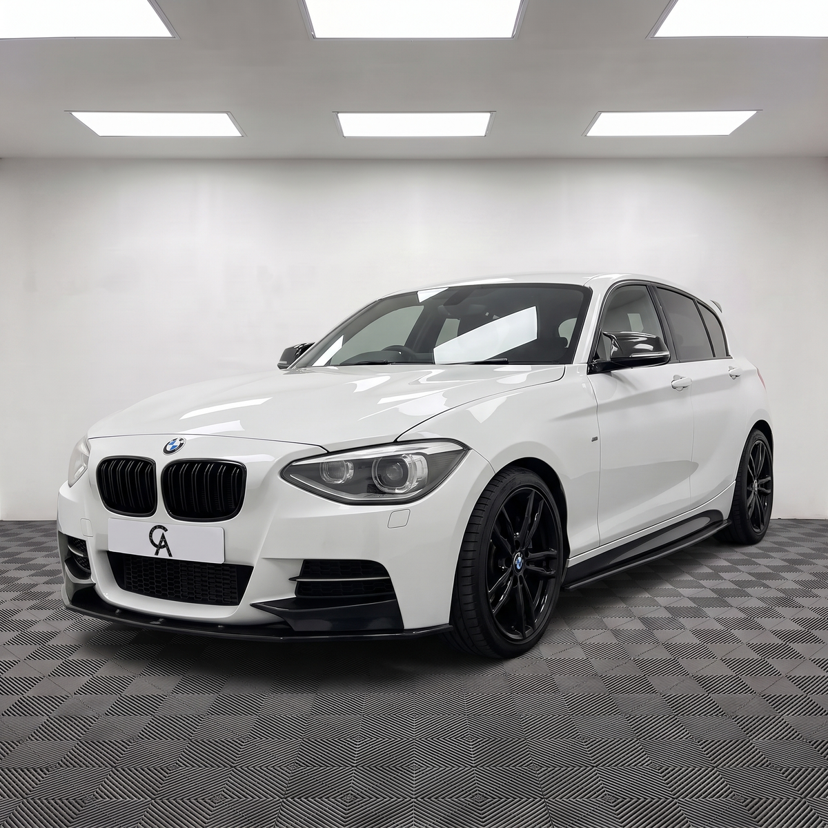 1 Series - F20/F21 Pre-Facelift: Gloss Black Double Slat Grill 11-14