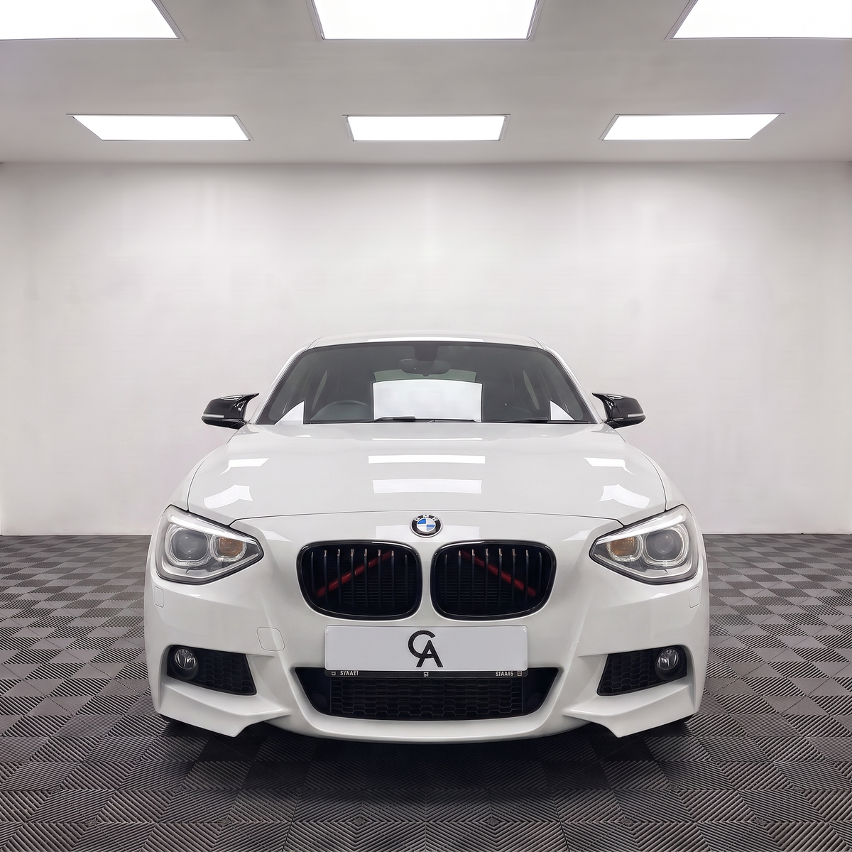 1 Series - F20/F21 Pre-Facelift: Gloss Black Single Slat Grill 11-14