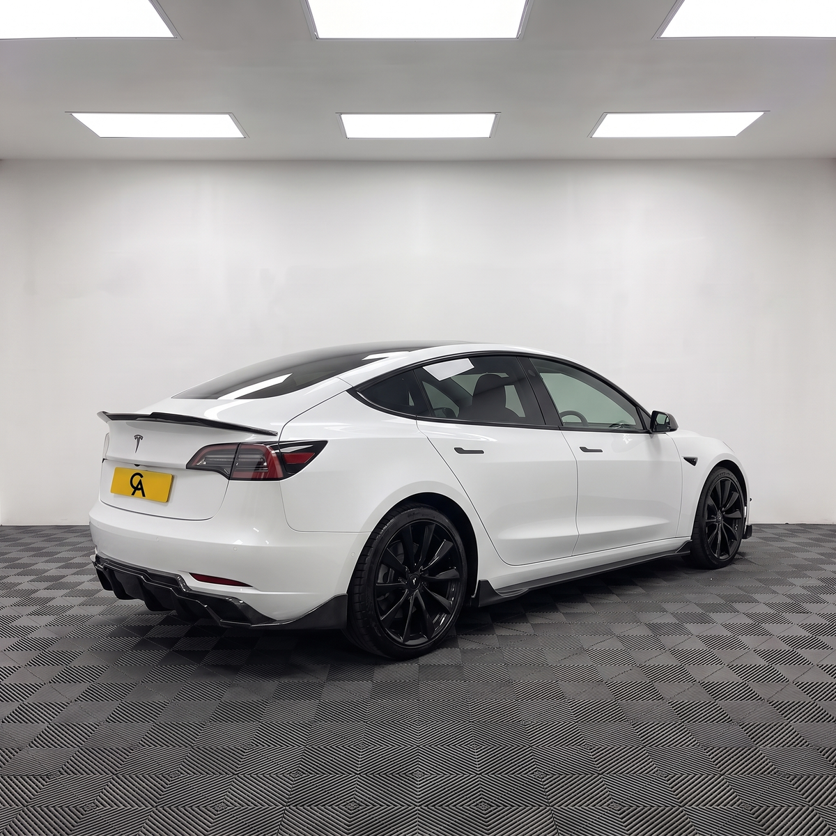 Model 3: Carbon Fibre Look Aero Body Kit 19-23