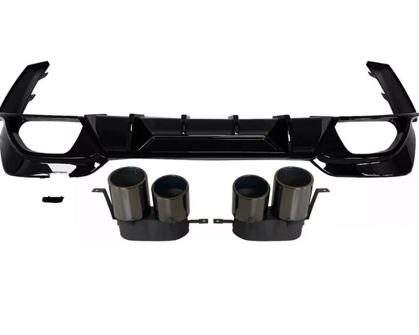 3 Series - G20/G21 Pre-Facelift: Gloss Black Competition Style Diffuser with Exhaust Tip 19-22