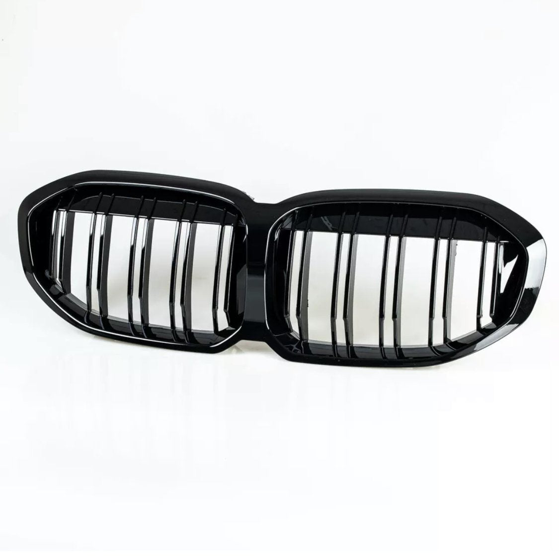 1 Series - F40: Gloss Black Grill Double Slat 20-24