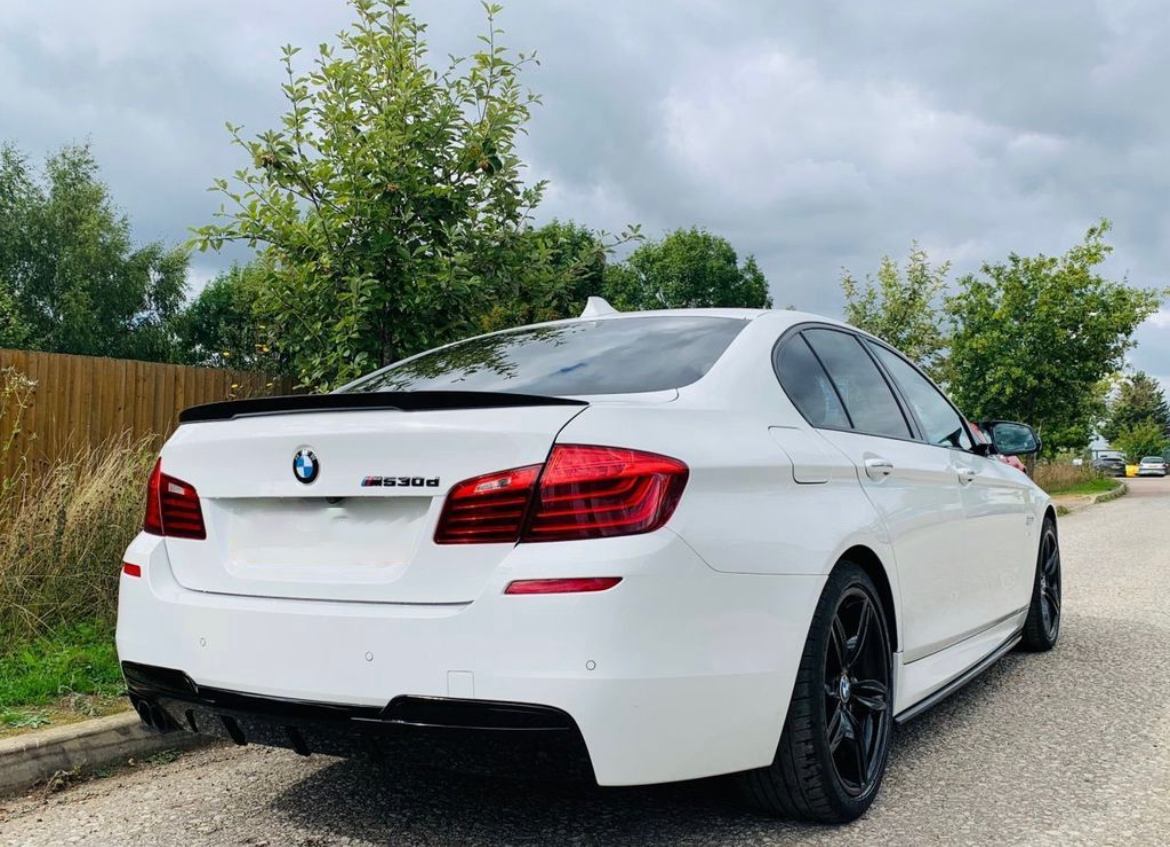 5 Series - F10: Gloss Black Twin Exhaust Diffuser 12-16