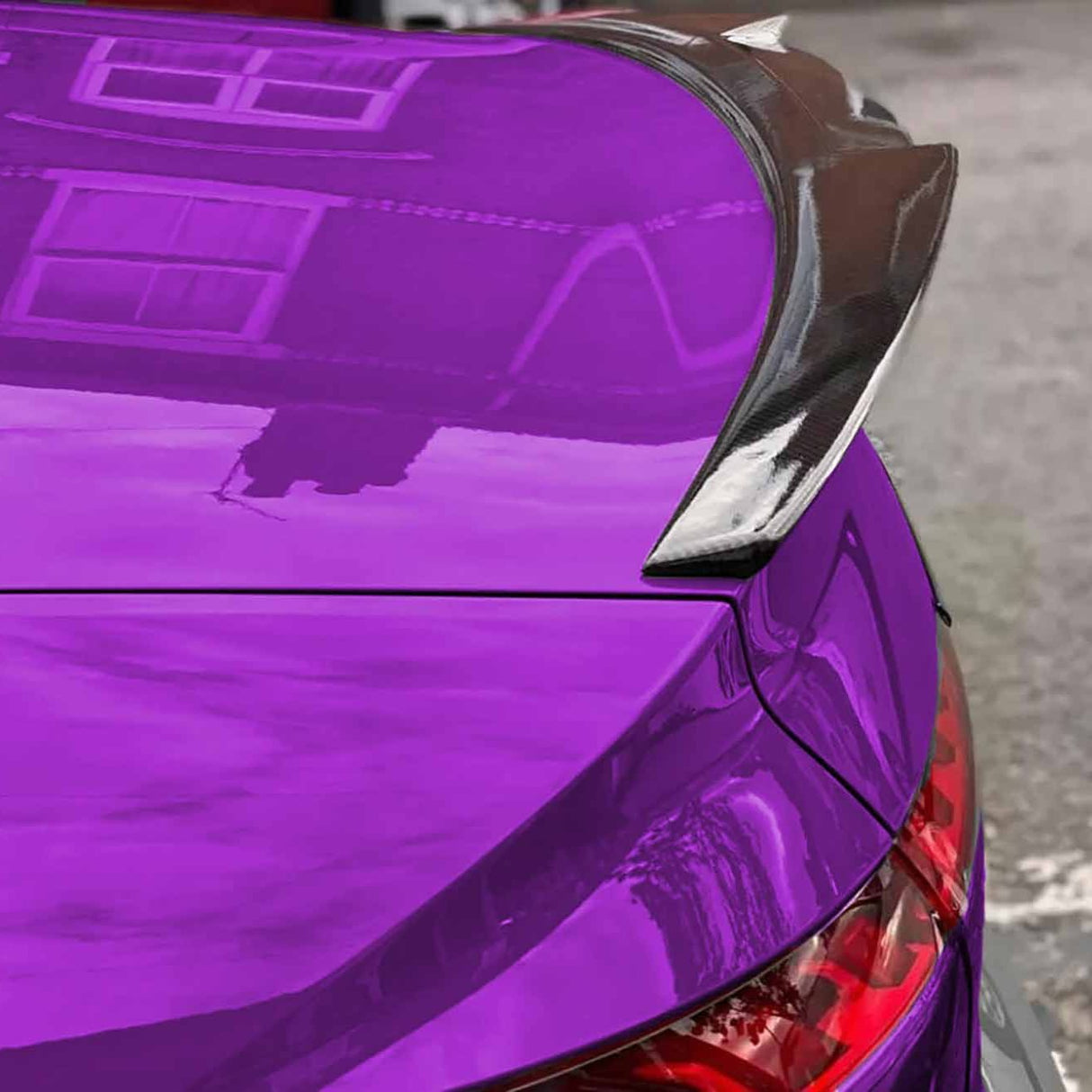 A4 - B9: Gloss Black V Style Spoiler 16-20