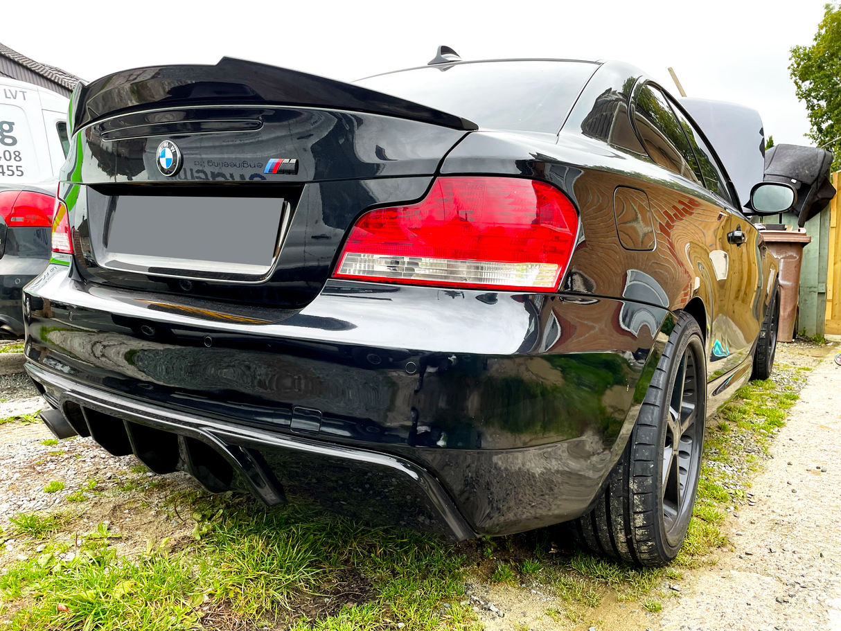 BMW 1 Series E82 Gloss Black Diffuser – Carbon Accents
