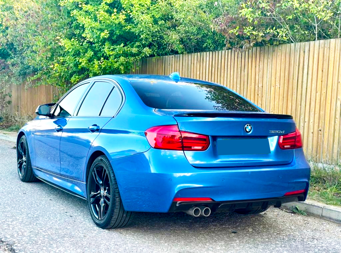 3 Series - F30/F31: Gloss Black Twin Exhaust Diffuser 12-18